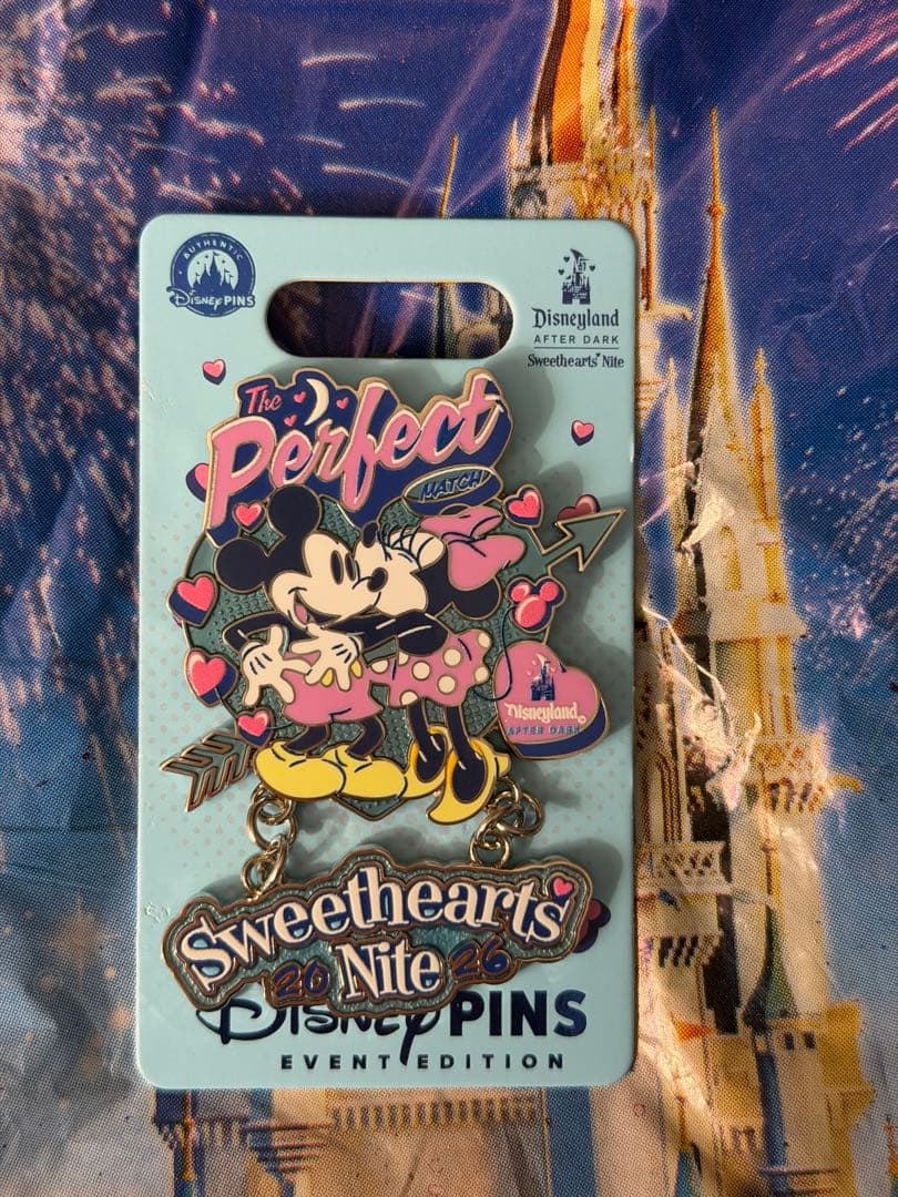 海外ディズニーパークイベント限定ピン　レアグッズ