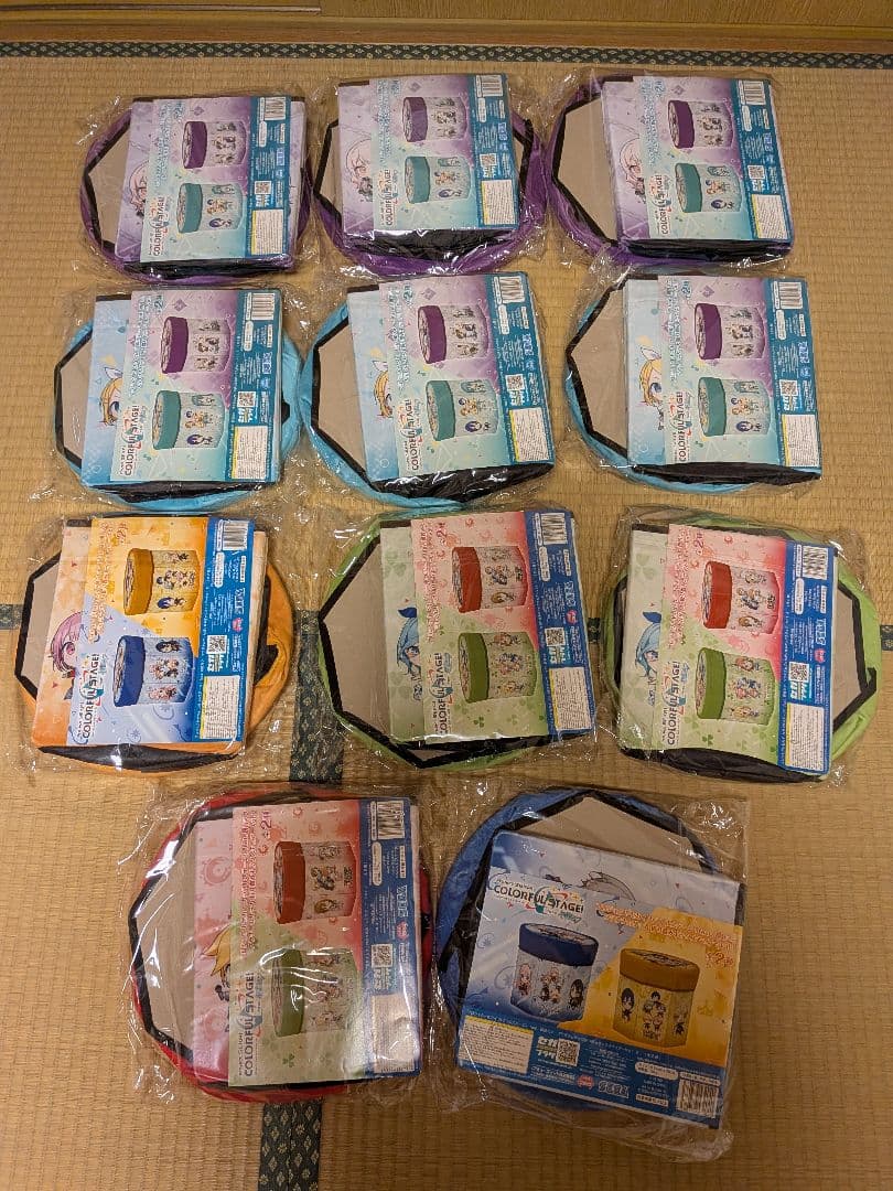 プロセカ　折り畳みボックスチェア―　フィギュア　　ニーゴ　ビビバス　ワンダショ他