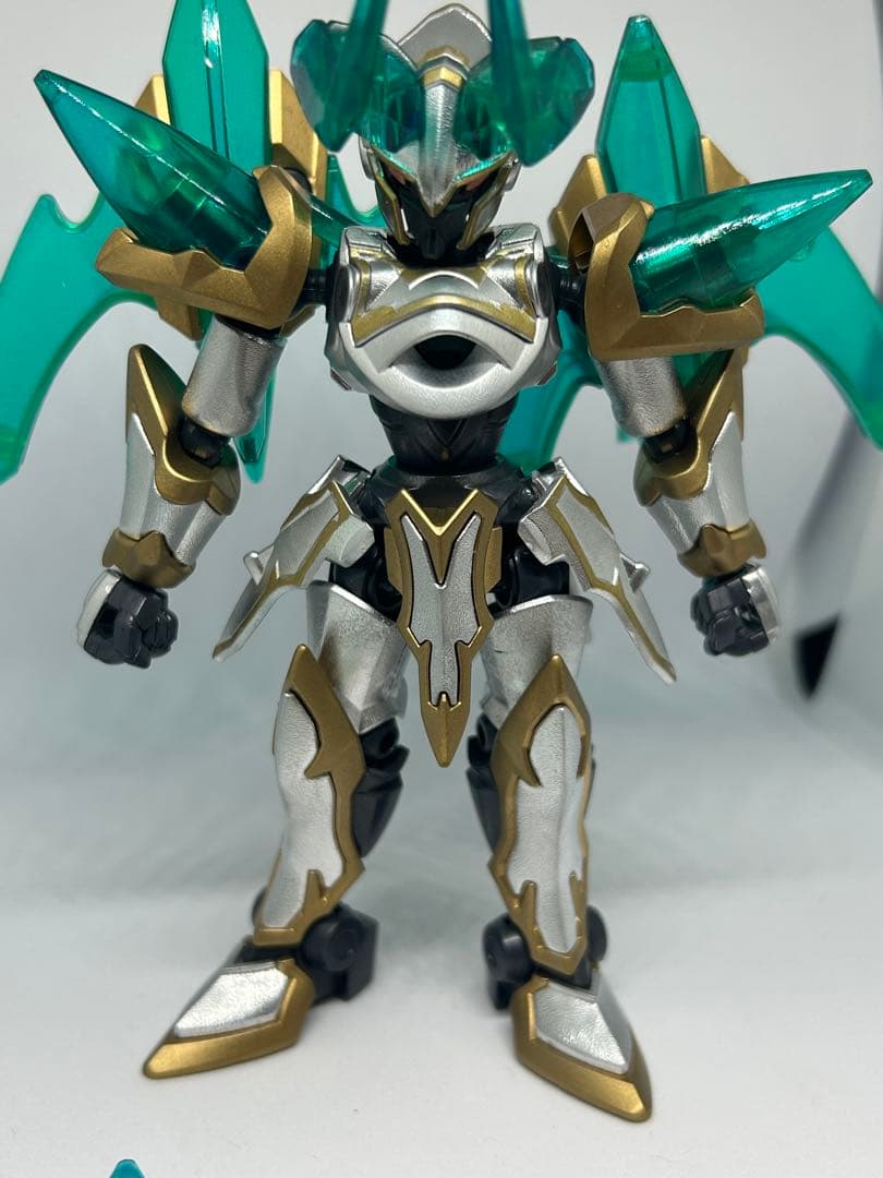 プラモデル　組立済　模型　LBX ダンボール戦機　シャドールシファー　完成品