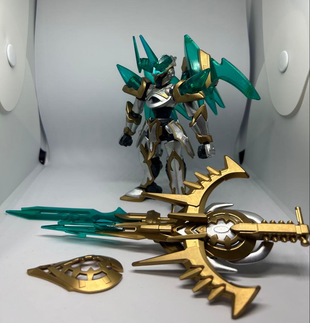 プラモデル　組立済　模型　LBX ダンボール戦機　シャドールシファー　完成品