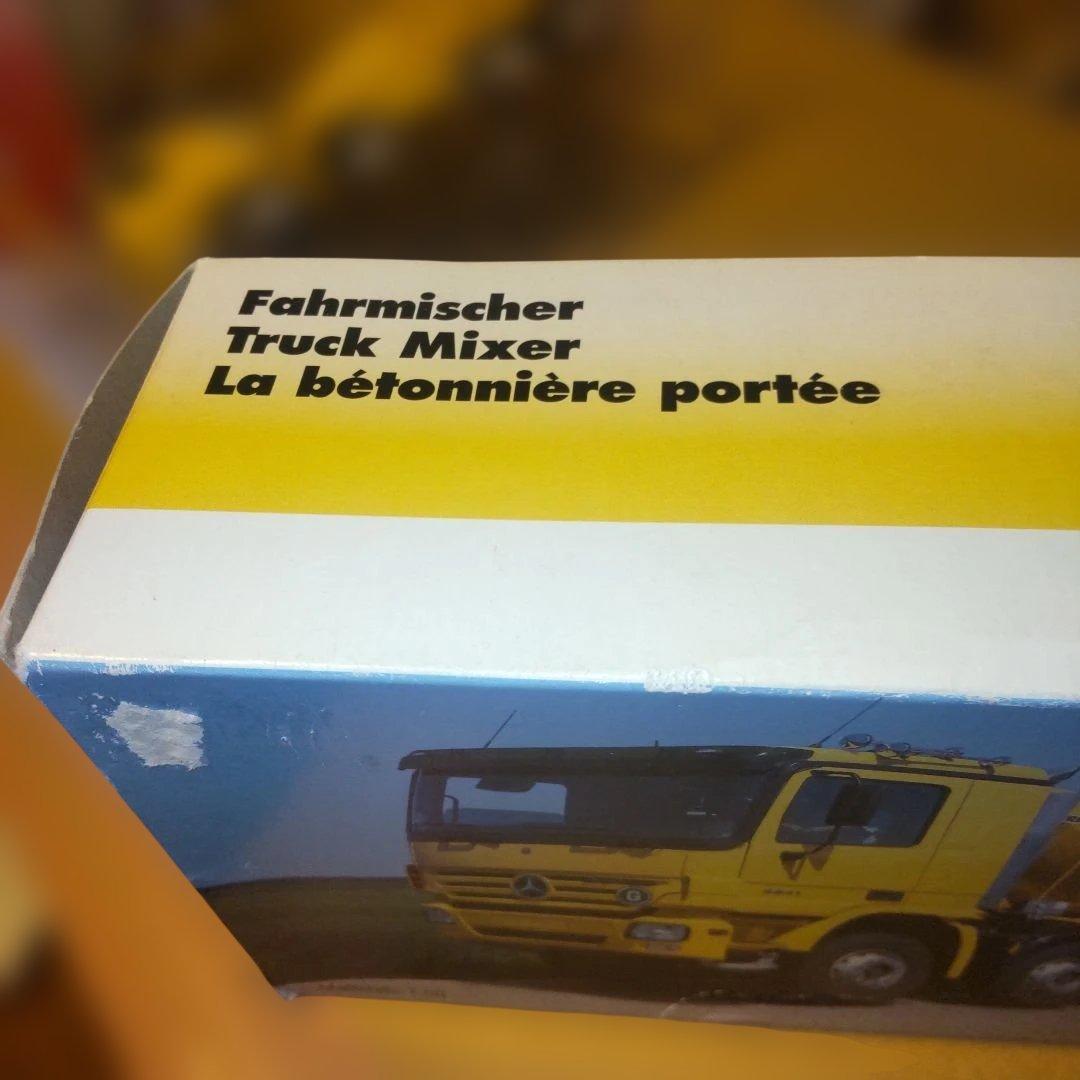 LIEBHERR HTM 904 トラックミキサー　　1/50