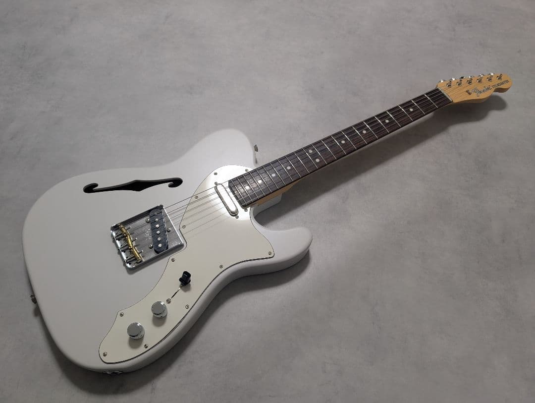 ギター Fender Kusumi Color Telecaster Thinline