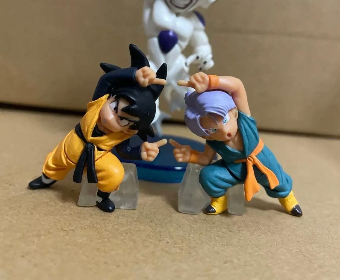 ドラゴンボール　悟天　トランクス　ミニフィギュア