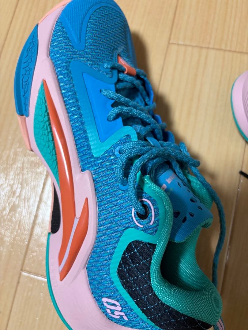 新品リーニン　バッシュ