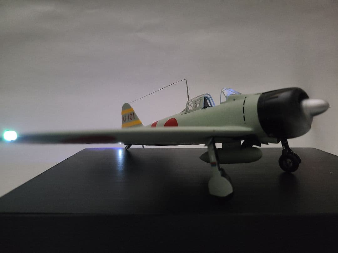 日本海軍 零式艦上戦闘機21型 空母赤城搭載機 リアルモーターライズ完成品