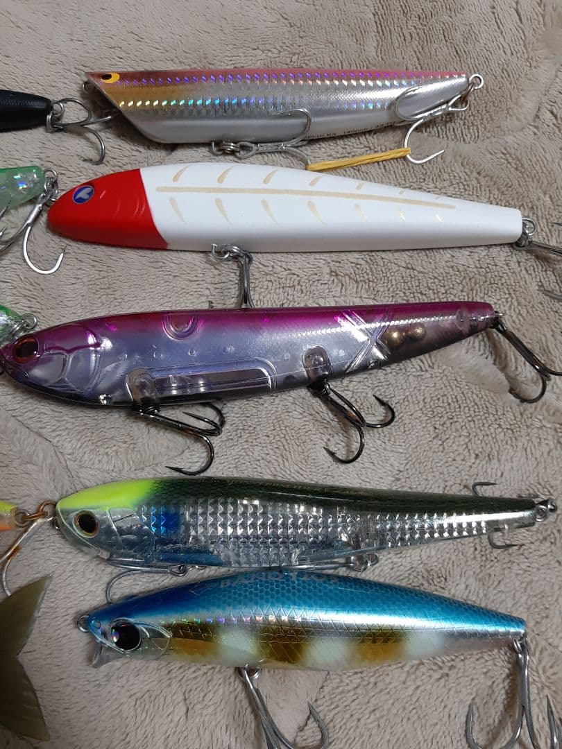 各メーカーシーバス大きめルアーセット！