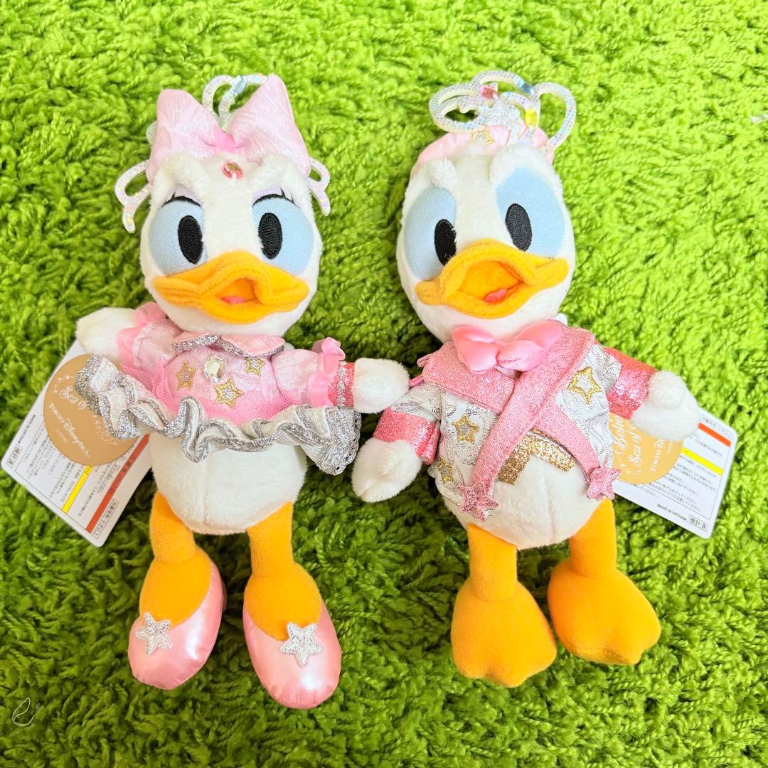 ディズニーシー　ドナルド＆デイジー　ぬいぐるみバッジ　ビリーヴ