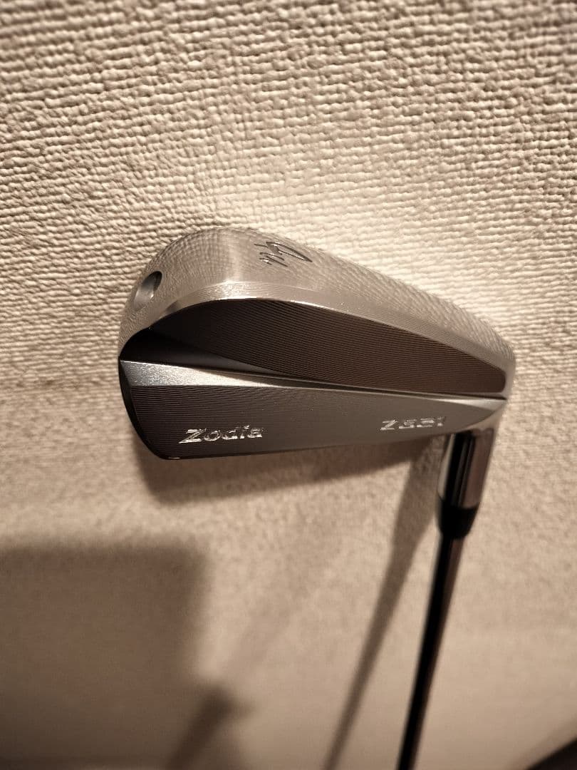 Zodia Z621 4番ユーティリティアイアン