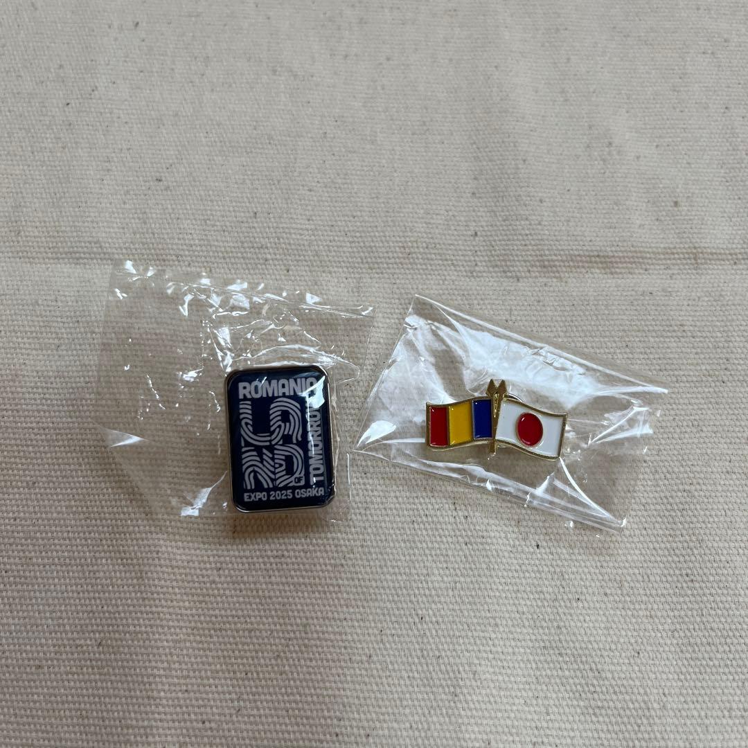 【非売品】ピンバッジ2個セット　ルーマニアパビリオン