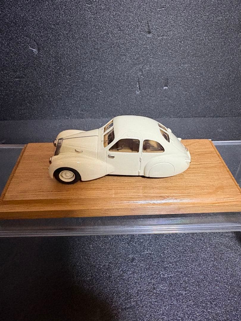 ミニカー heco 1/43 Bugatti T73A 1947