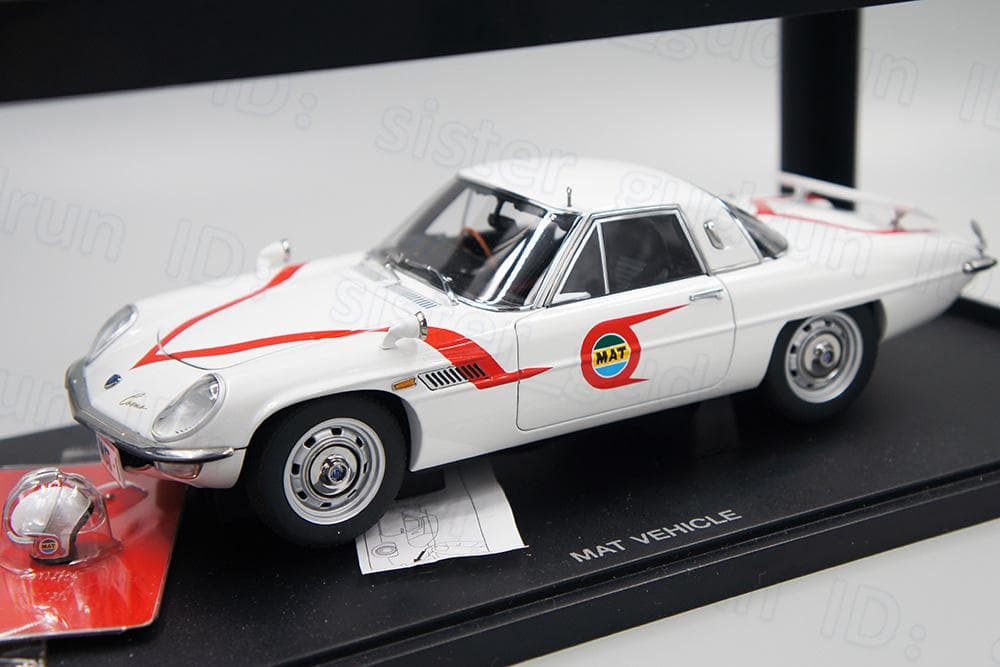 【美品】　マットビハイクル　1/18 AUTOart限定　帰ってきたウルトラマン