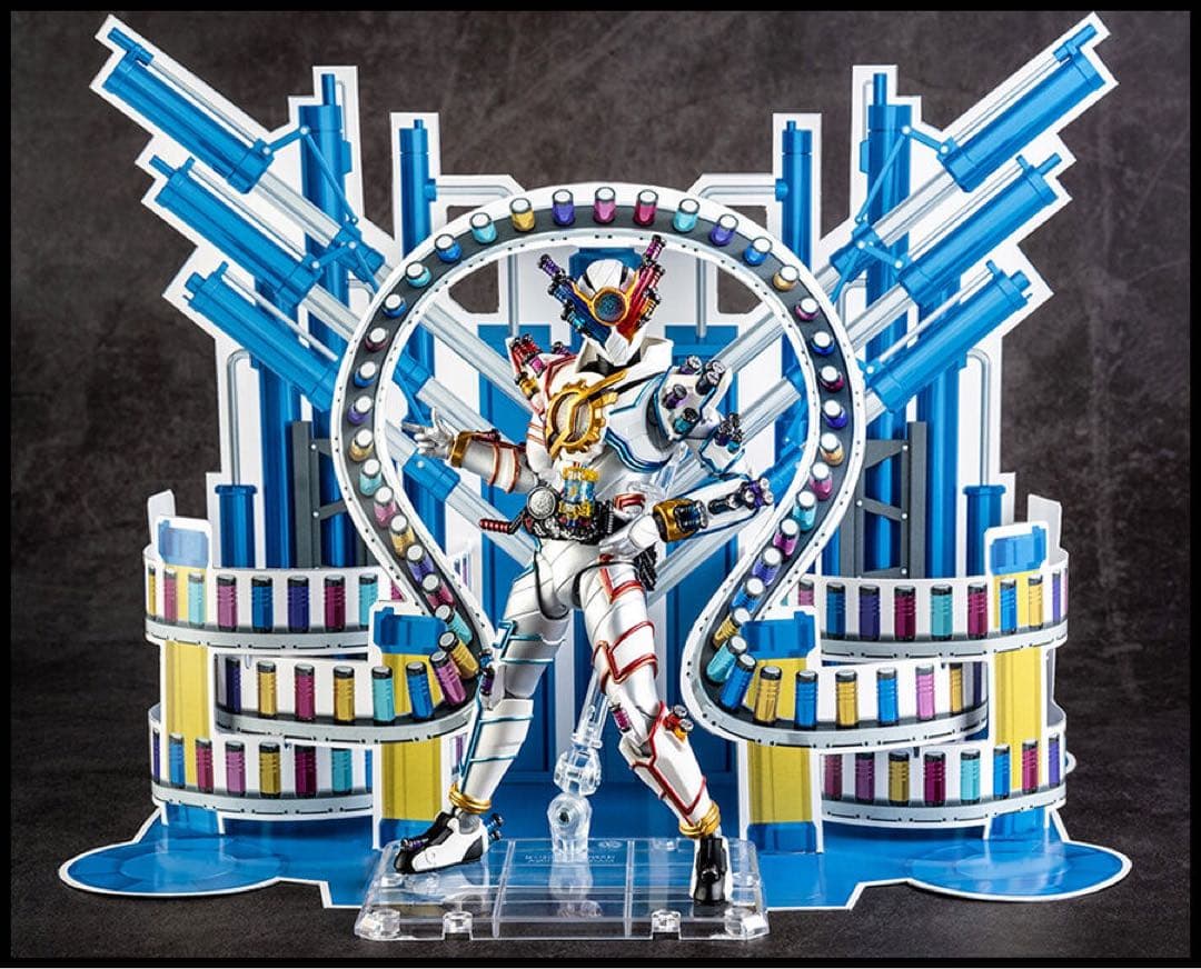 SHフィギュアーツ　　仮面ライダービルドジーニアスフォーム