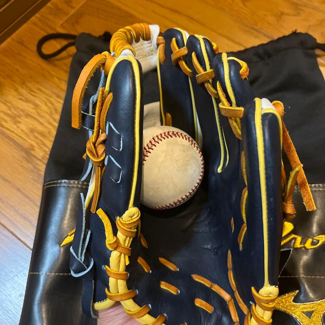 Mizuno Pro 軟式グローブ ネイビー/ホワイト