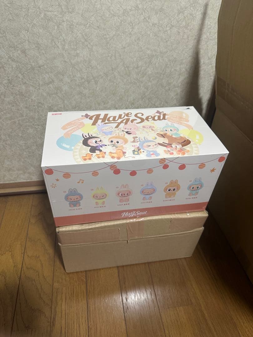 THE MONSTERS Have a seat ぬいぐるみ ラブブ