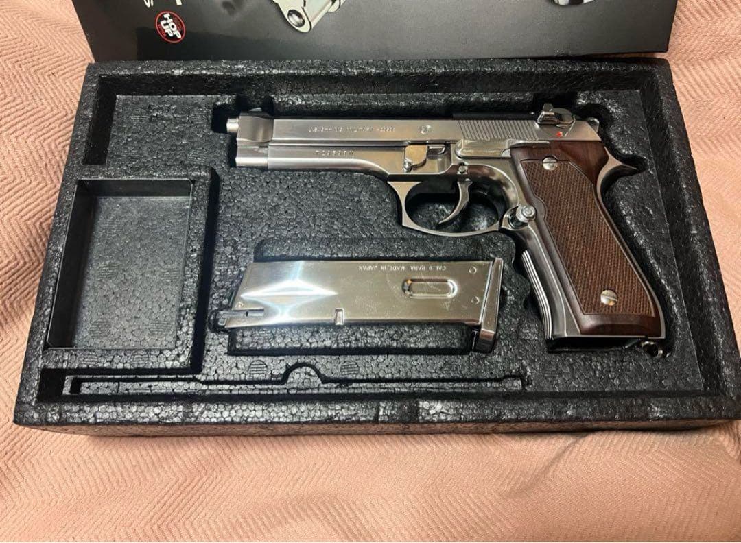 東京マルイ ガスブローバック M92F クロームステンレス　ガスガン