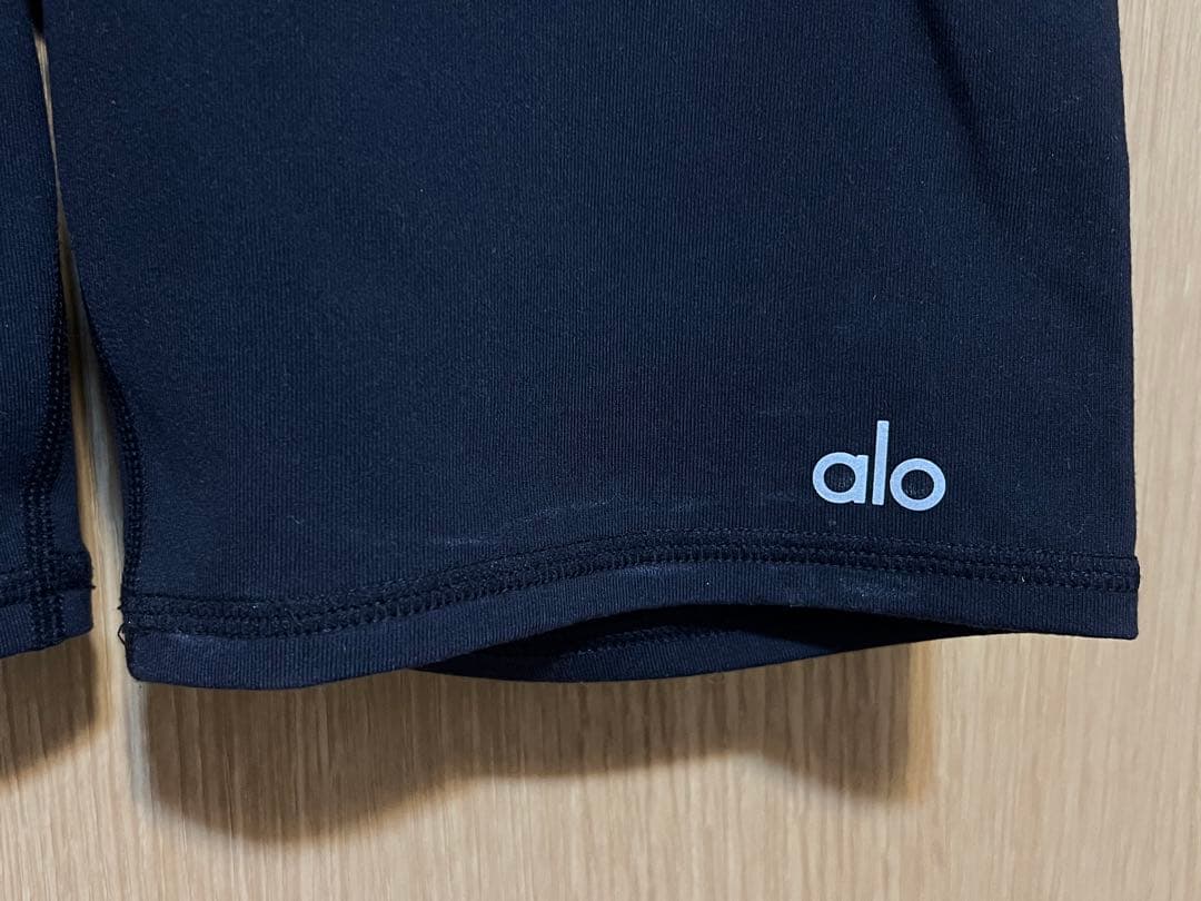 ヨガ・ピラティス alo 7\" high waist biker short black