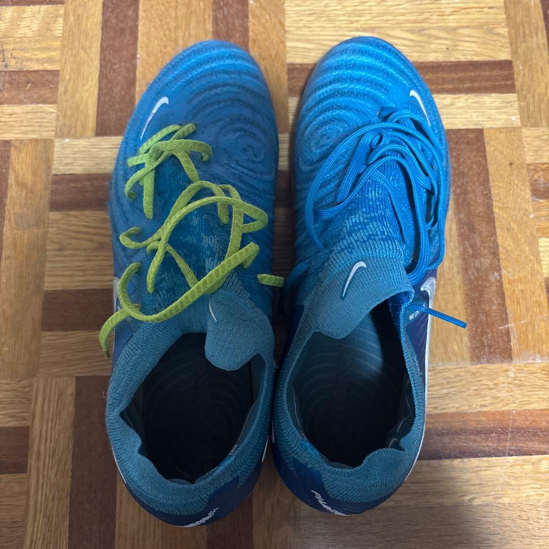 NIKEファントム