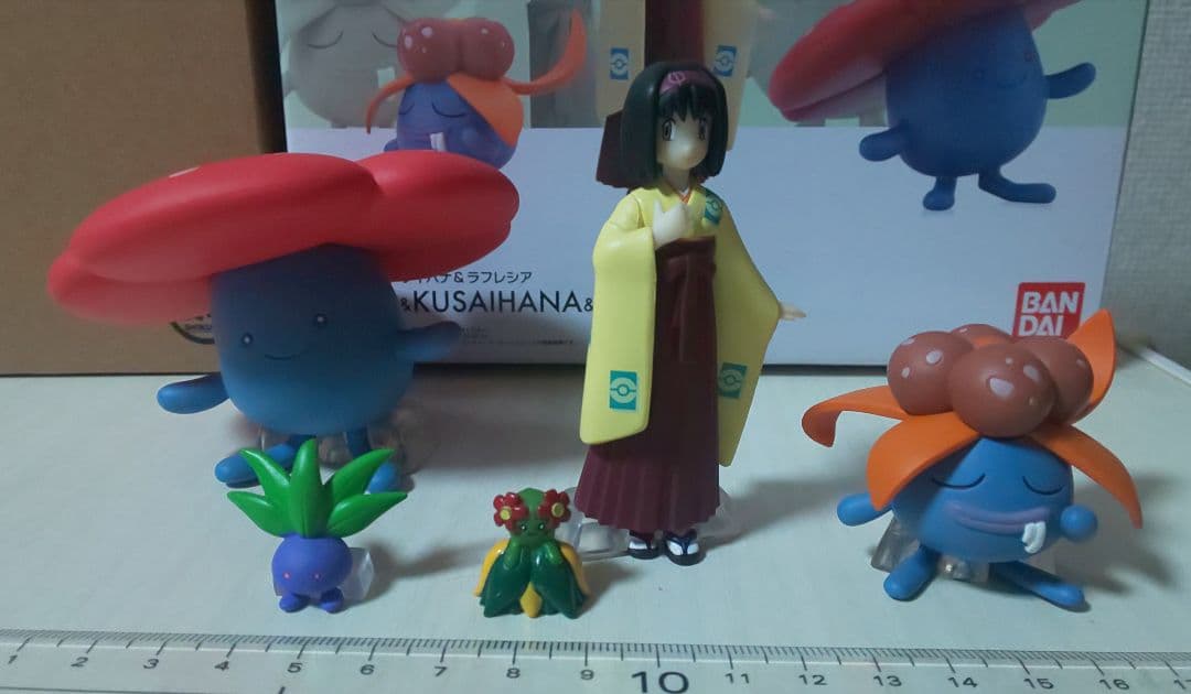 ポケモンスケールワールドカントー地方 エリカ＆クサイハナ＆ラフレシア オマケ付き