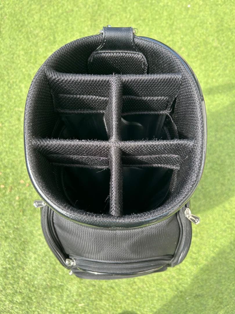 TaylorMade ブラック フルキャディバッグ