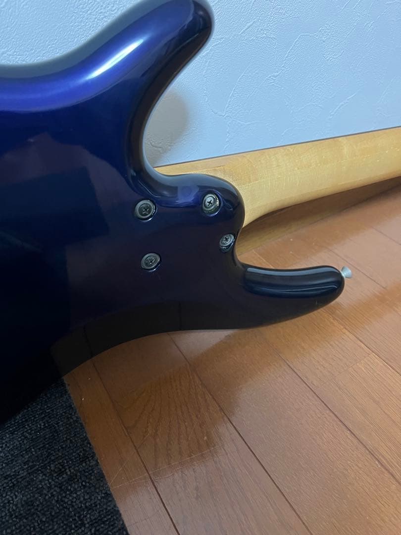 Ibanez エレキベース ケース付き