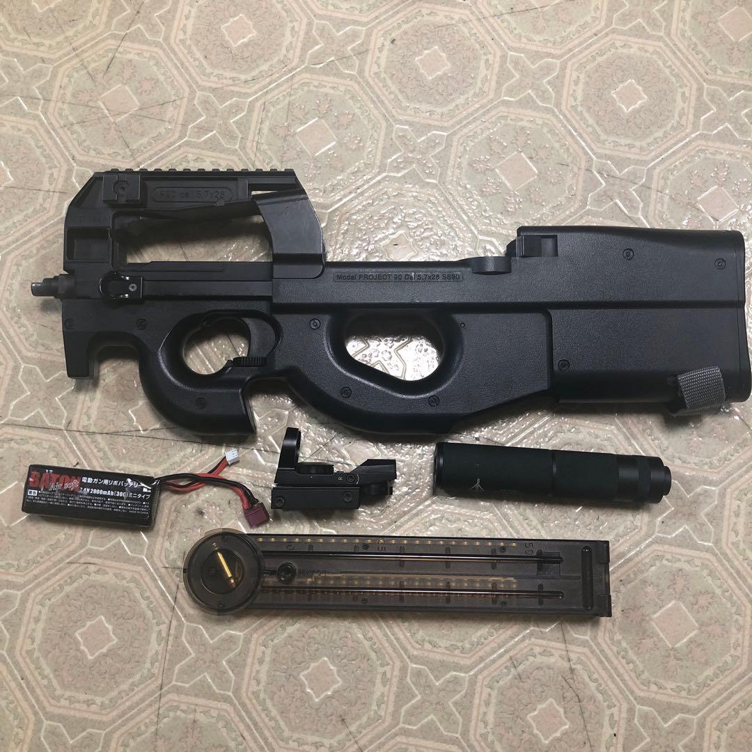 東京マルイ　P90電動ガンセット バッテリー・サイレンサー・ドットサイト付き