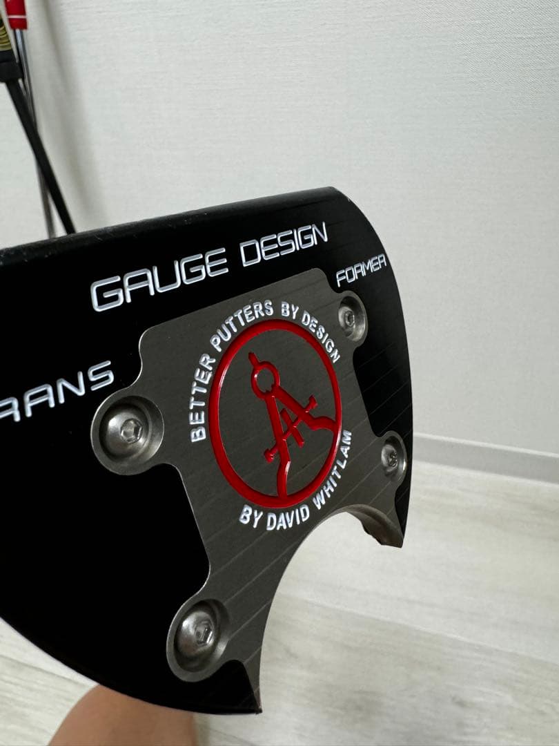 GAUGE DESIGN FORWARD パター