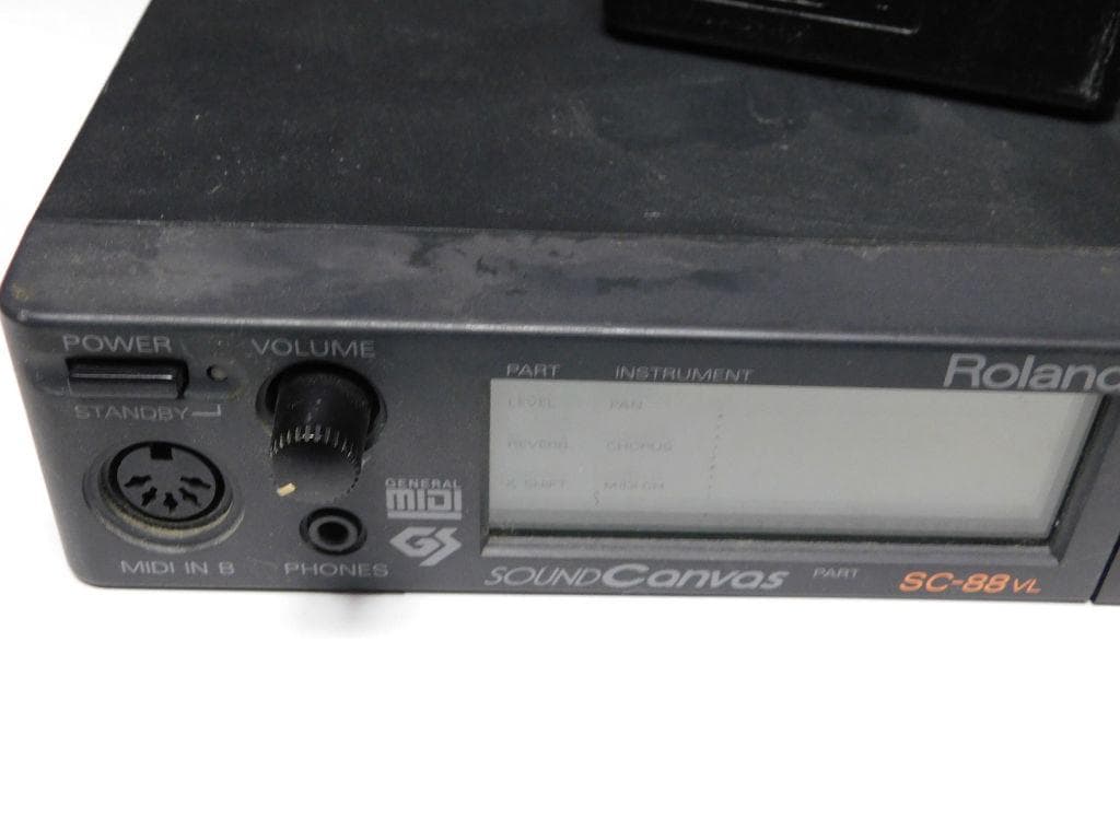 Roland SC-88VL　おまけで MIDIインターフェース付き