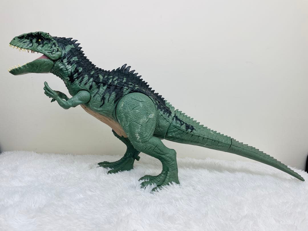 【極美品】ジュラシックワールド ギガノトサウルス GWD68 全長99cm