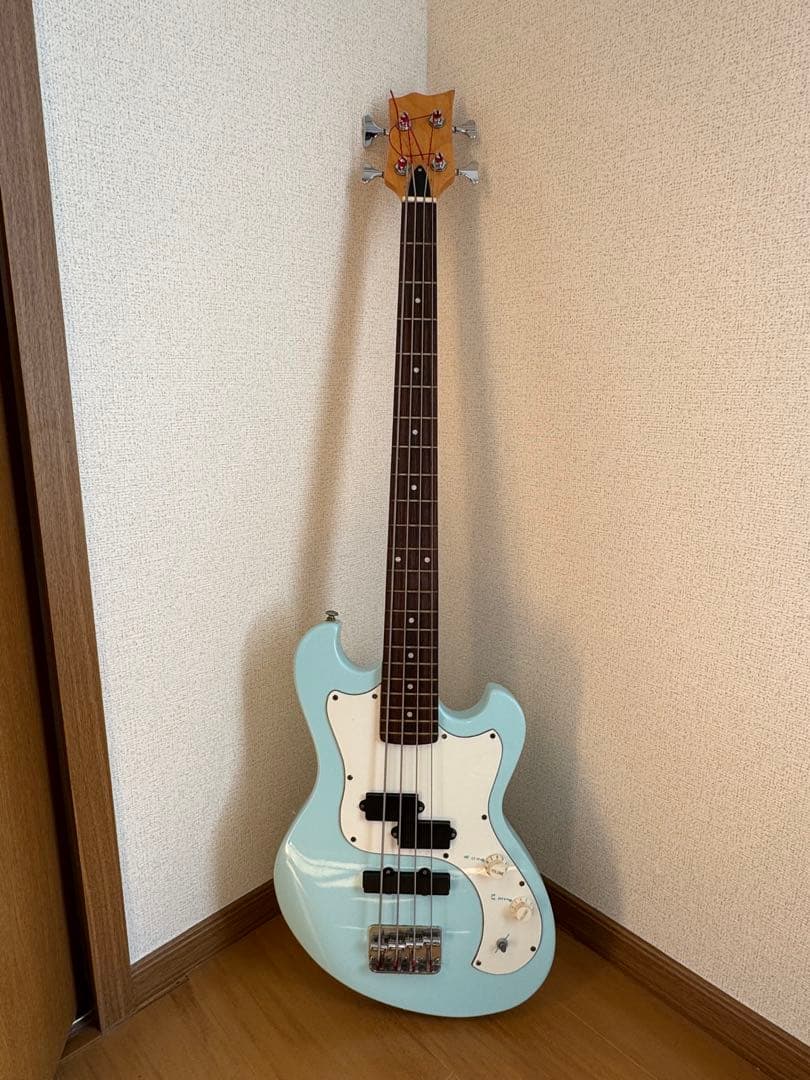 エレキベース　ミドルスケール