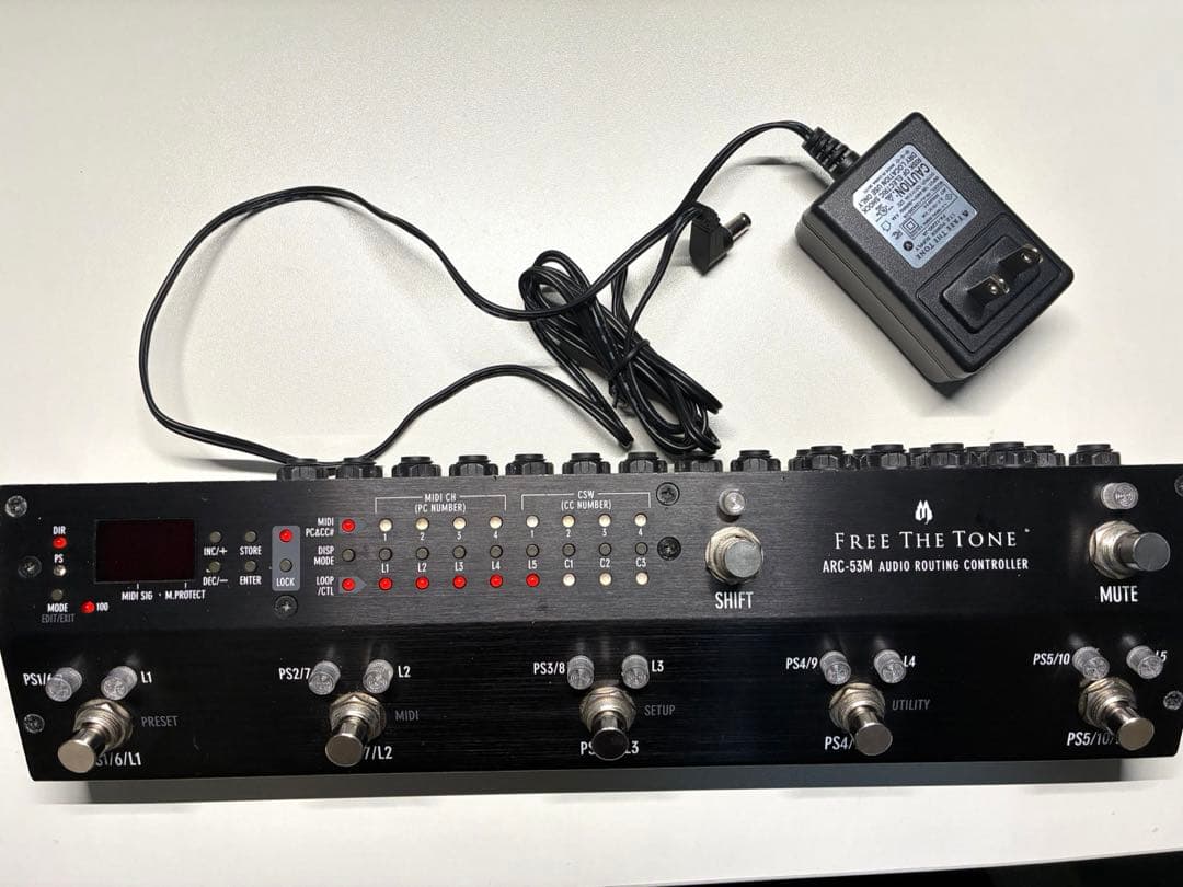 Free The Tone ARC-53M black スイッチャー
