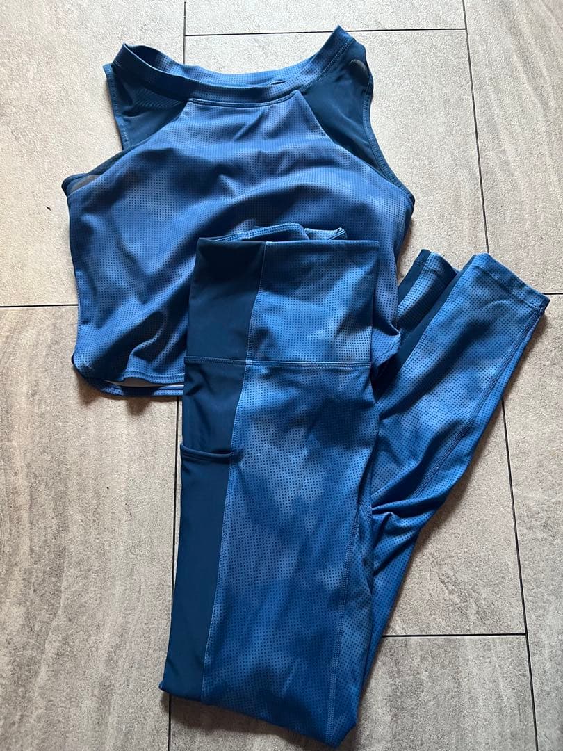 【美品】【SUKALA】ドットプリントブラタンクトップ　上下セットSサイズ