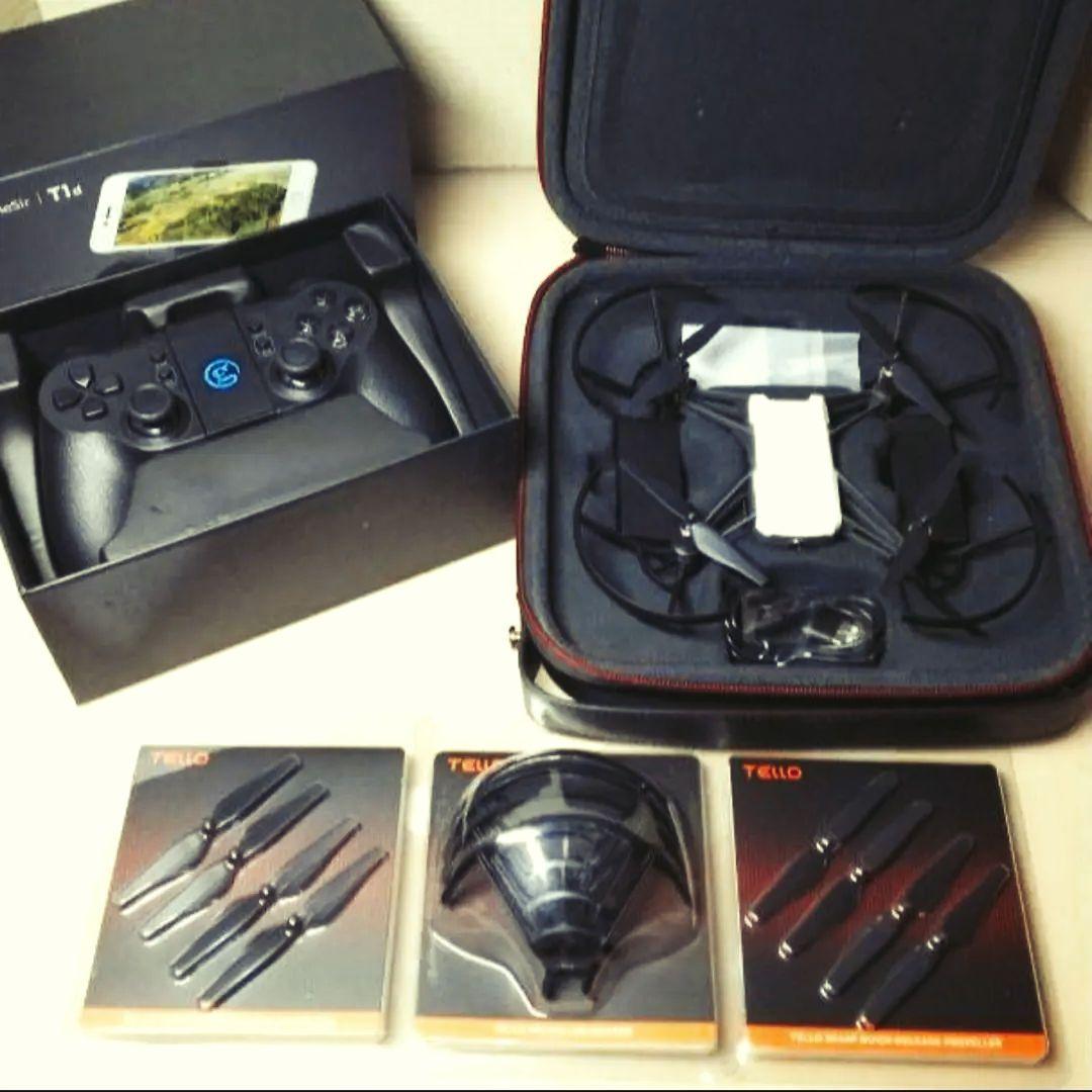 ドローン DJI Tello & コントローラー（専用ケース + 付属品）