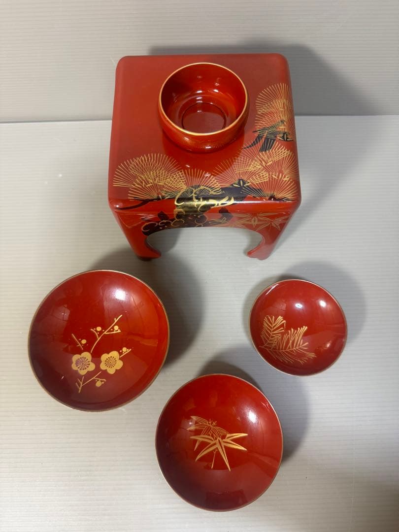 2294 お屠蘇 セット 一式 洗朱 四ツ揃 変り松 クリ足 松台 松竹梅