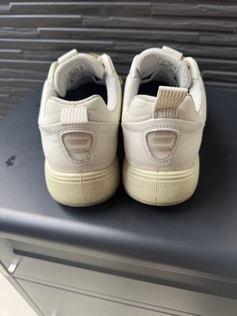 エコー　ECCO