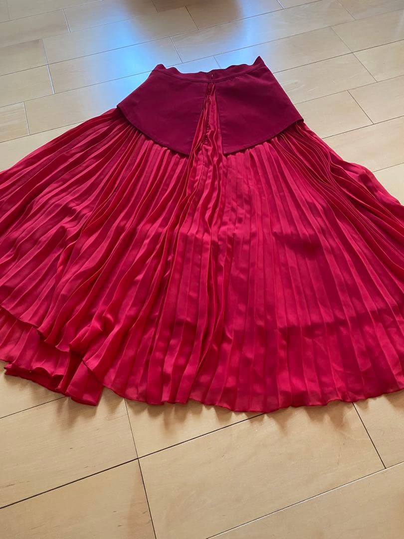 セール❤️新品　社交ダンス　スカート dancequeen 赤
