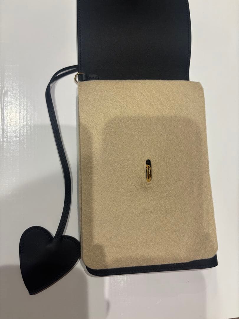 HERMÈS カルネシークレット　ノートカバー