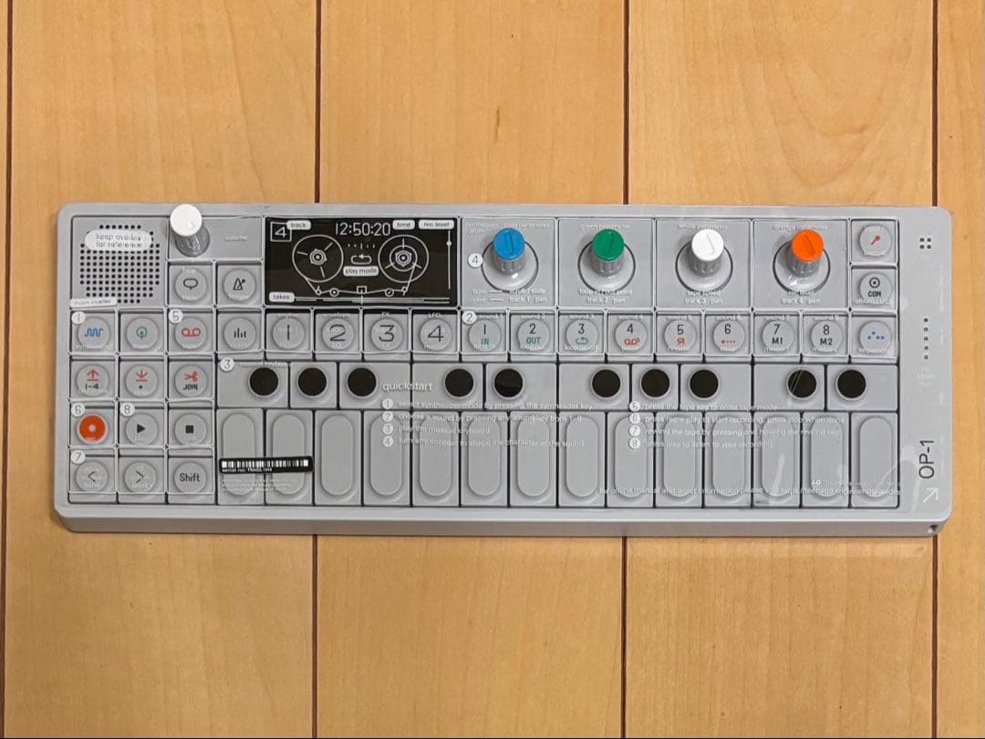 【美品】Teenage engineering OP-1・保護フィルム付