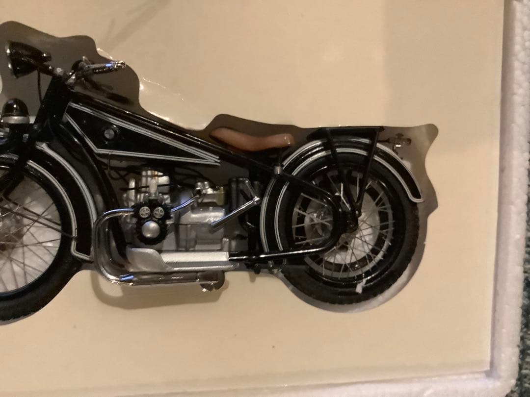 1／18  バイク R32 1923-1925 絶版品