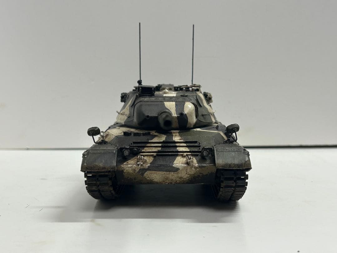レベル　1/35 レオパルド1A5 完成品　戦車　プラモデル　ノルウェー