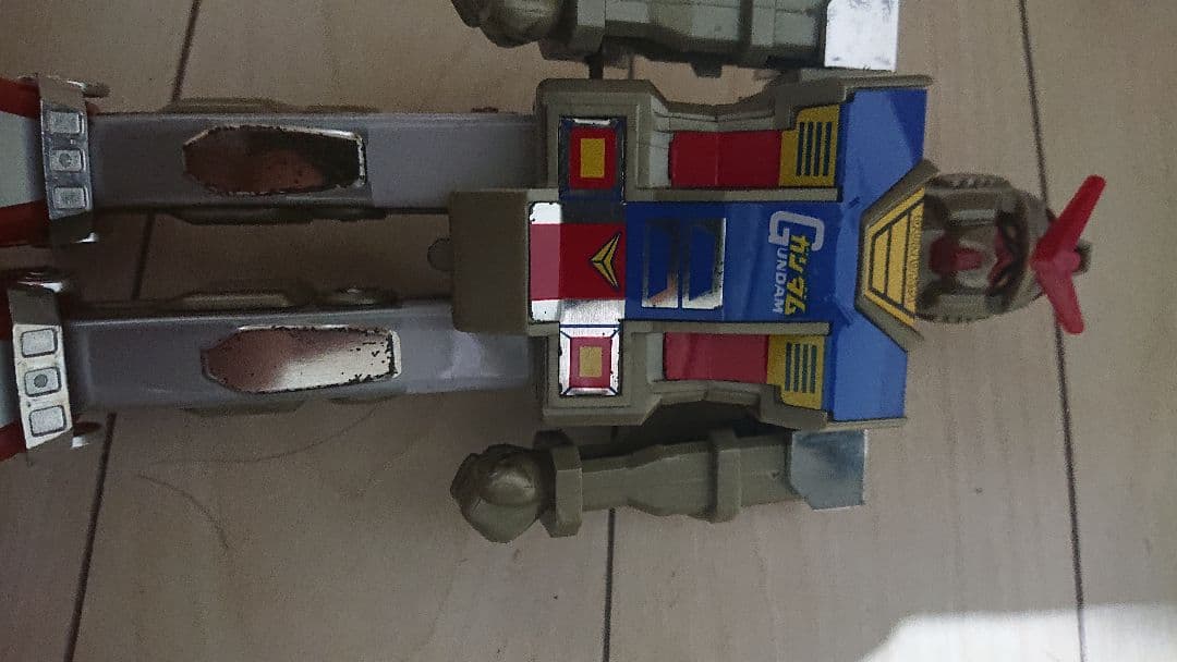 歩行ガンダム
