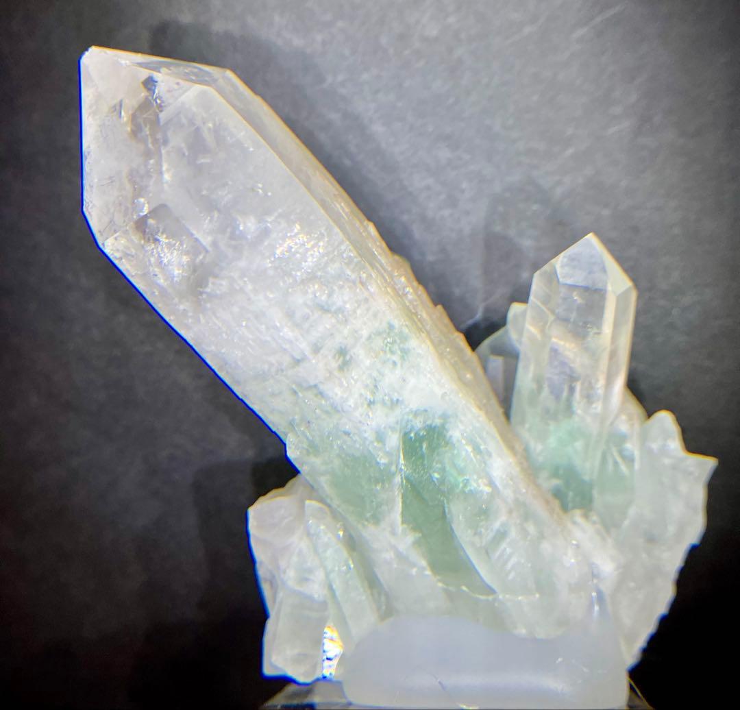 フックサイトinクォーツ　グリーンファントムクォーツ　天然石　水晶　原石