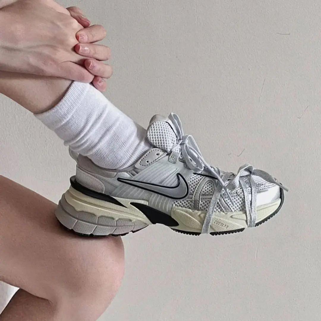 【入手困難】23cm NIKE W V2K RUN \