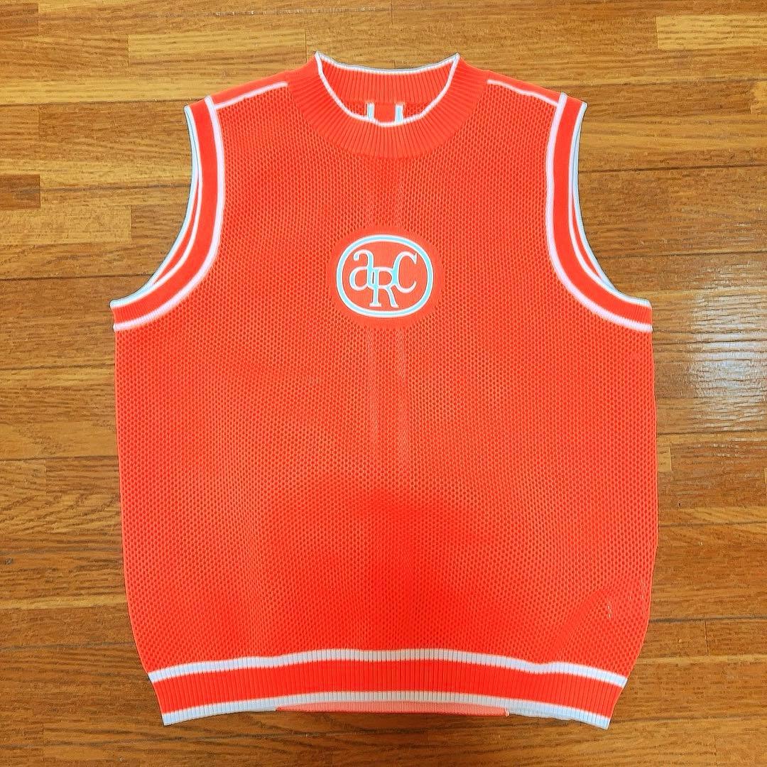 【美品】アルチビオarchivio ベスト　オレンジ