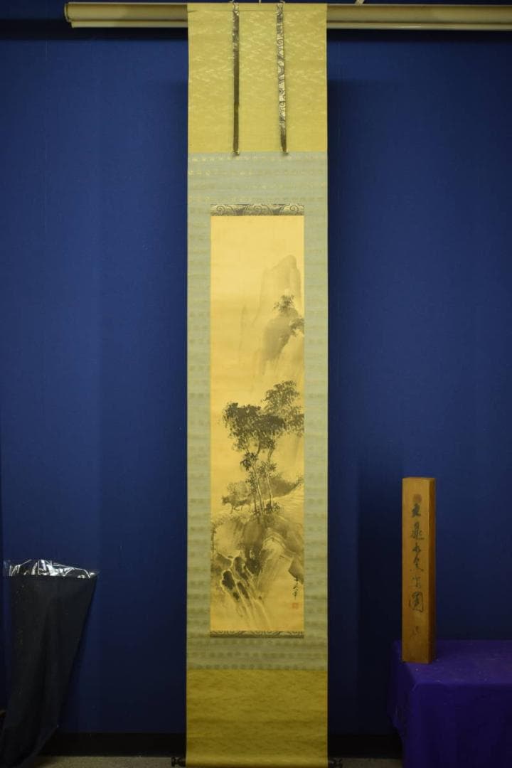 真作/谷文晁/山水牛図/杉題箱付/布袋屋掛軸HG-769