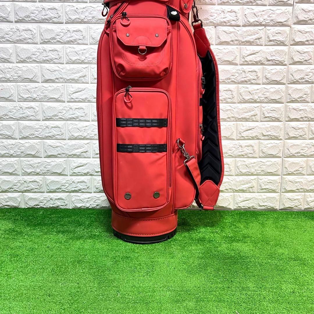超美品　HONMA キャディーバッグ　CB12317 8.5型　多収納　目立つ