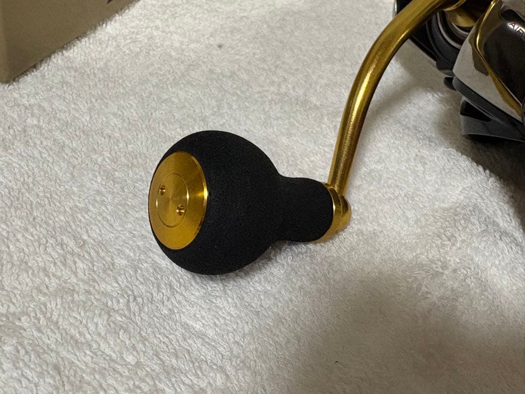 Daiwa LEGALIS LT4000-CXH レガリス