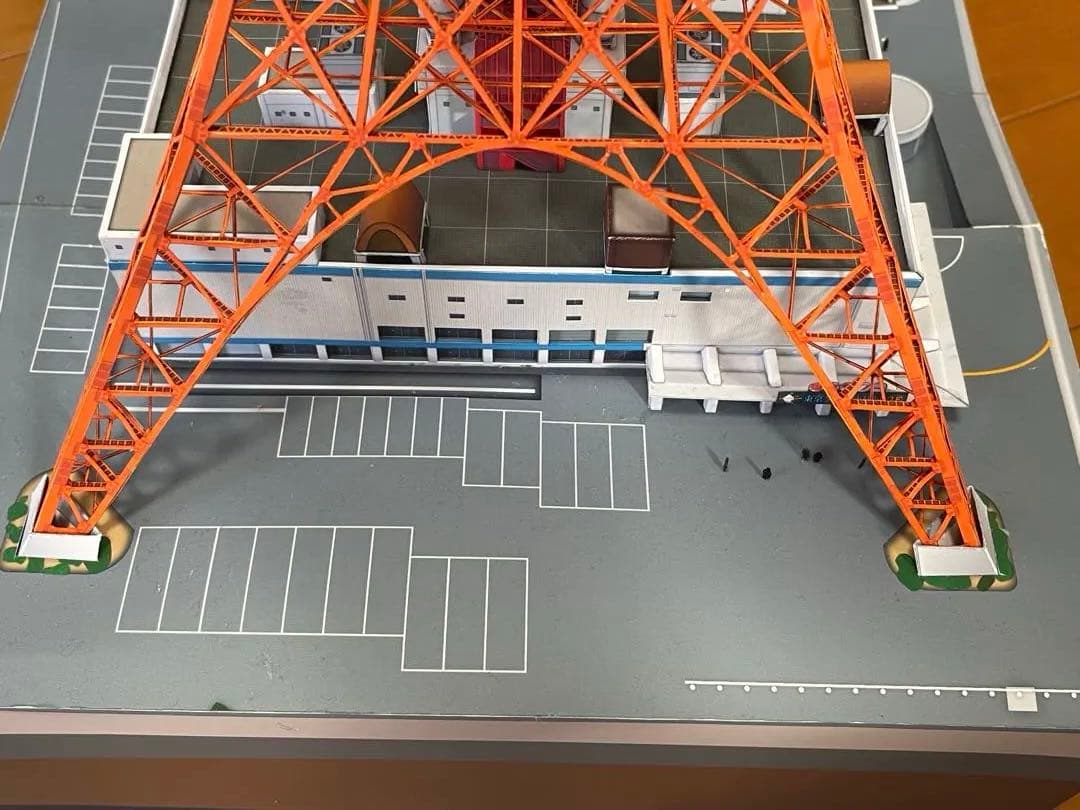 東京タワーペーパークラフト完成品1/500スケール　模型　プラモ　ランドマーク