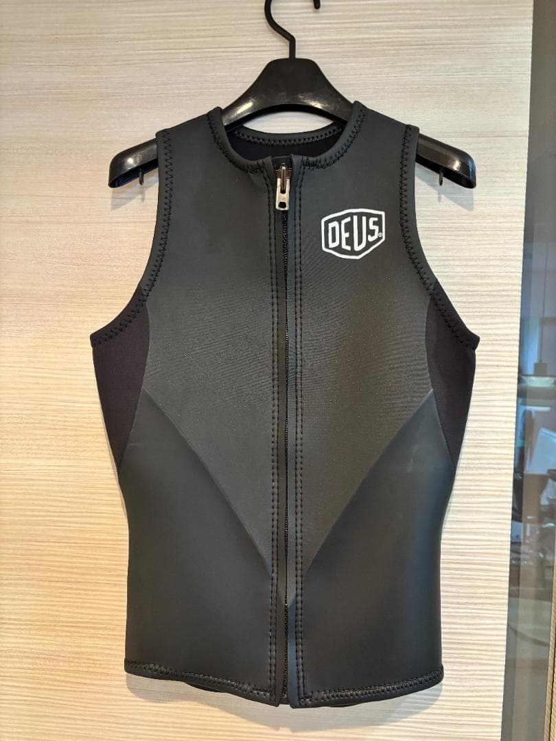 deus デウス ウエットスーツ ベスト タッパー フロントジップ XLサイズ