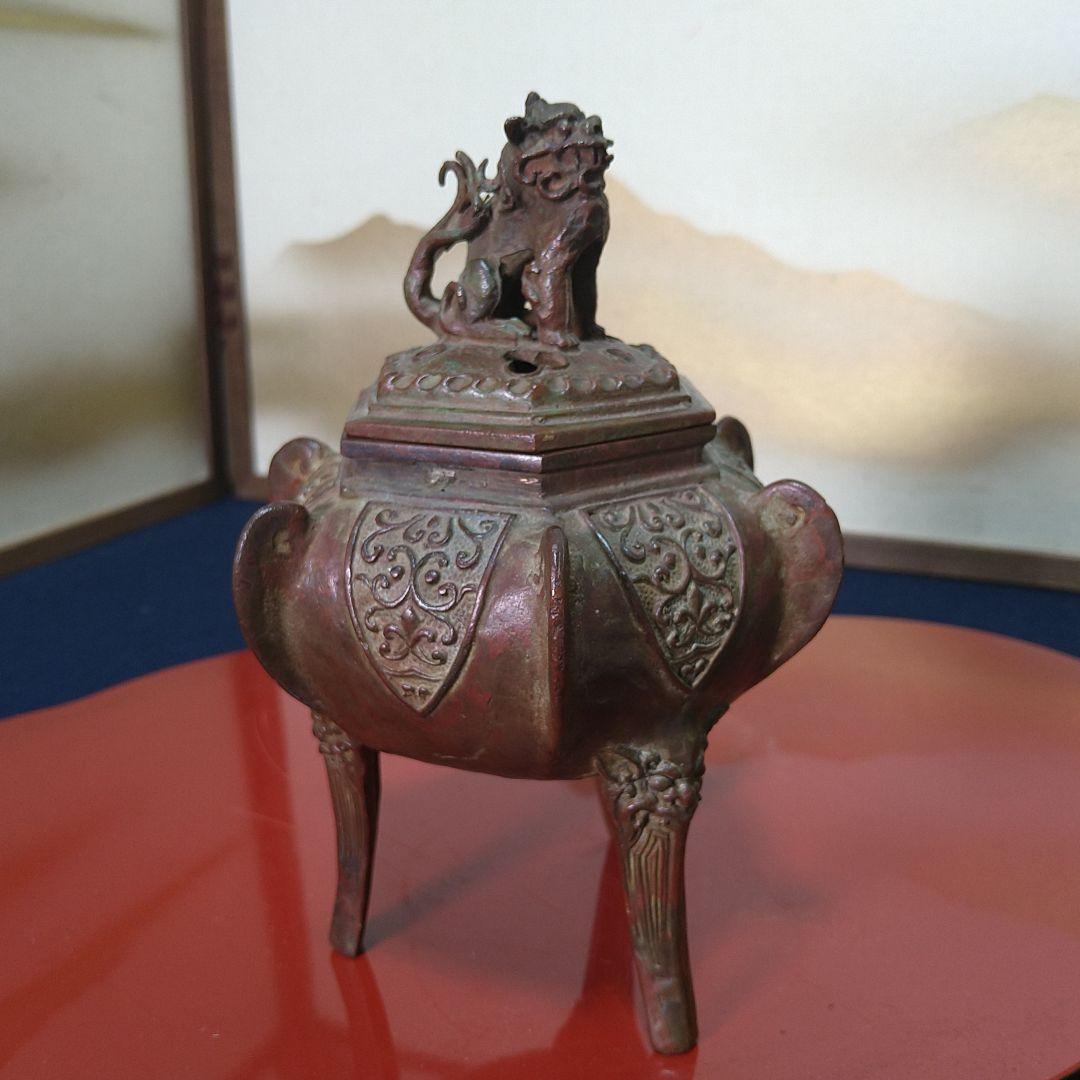 二上常太郎 元威作獅子香炉 三足鋳銅 共箱 共布 作歴付 AH26
