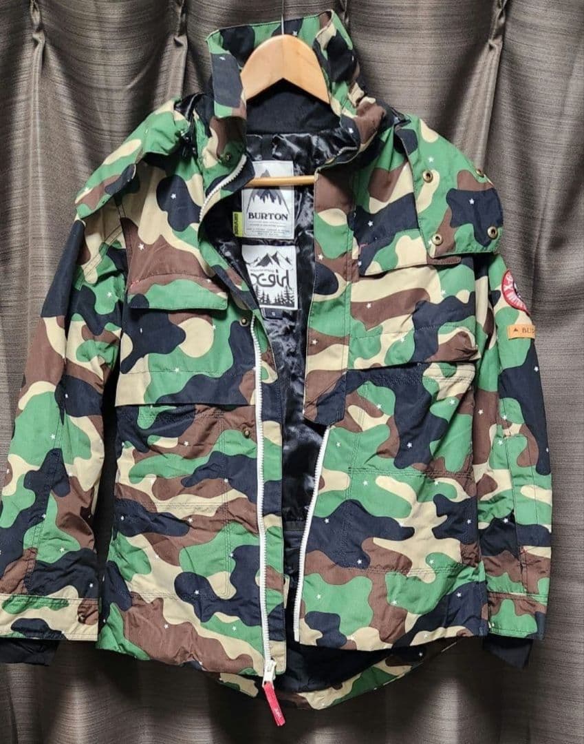 BURTON×X-girl 迷彩柄 スノーボードウエア Sサイズ